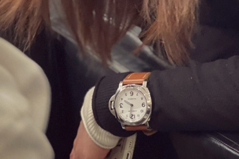沛纳海齿轮卡顿：滑板上的长颈鹿，钥匙孔中的秘密
