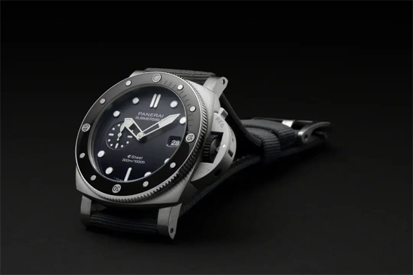 沛纳海腕表走慢了如何修复