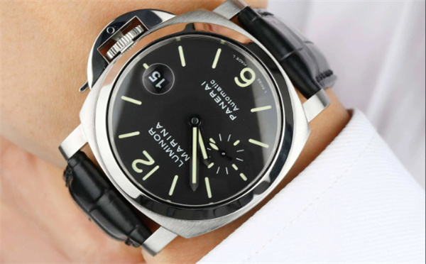 沛纳海手表磕碰了解决技巧是什么